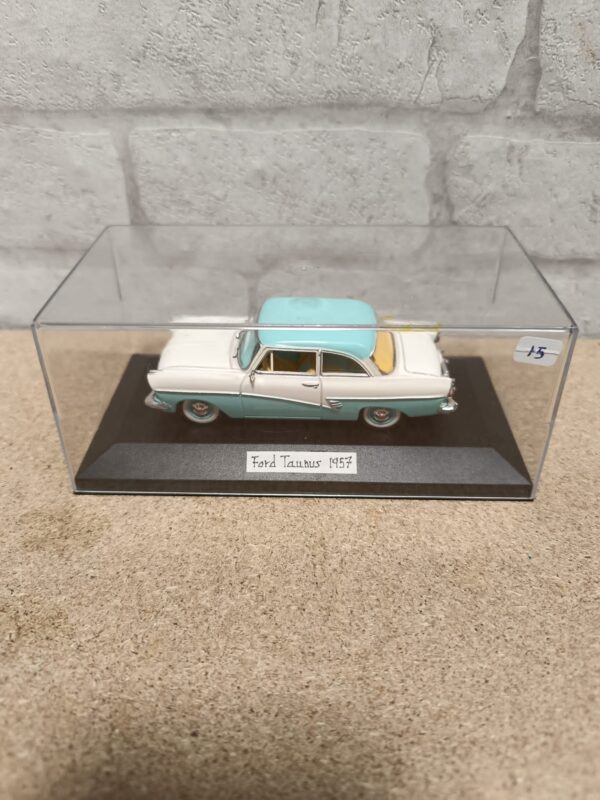 Ford Taunus 1/43 Blanco